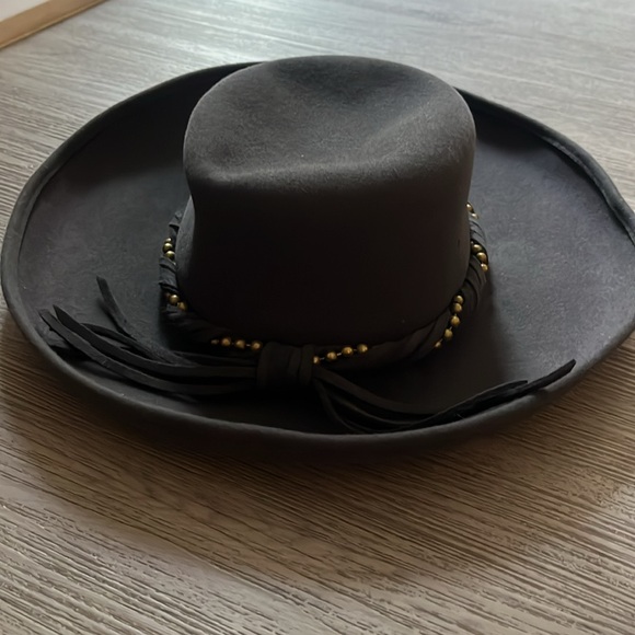 Frank Olive for Neimon Marcus - Picture 3 of 6